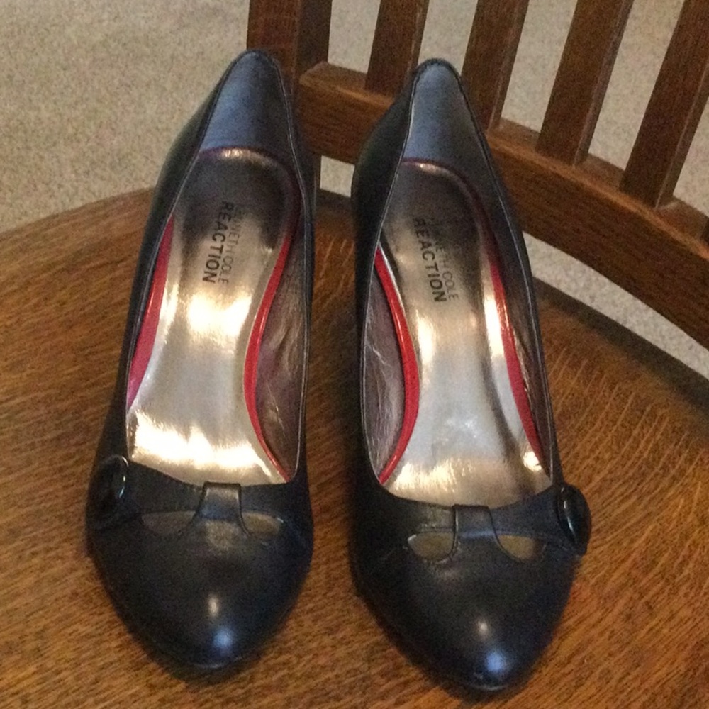 Kenneth Cole Reaction Heels